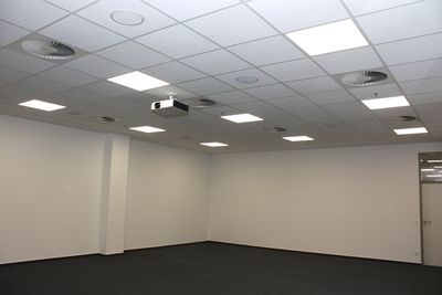 LED Beleuchtung im Konferenzraum
